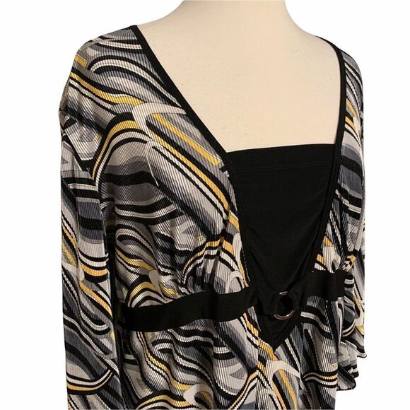 Plus Size Lane Bryant Top Classy accordion style  size 18/20 - Picture 1 of 6